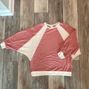 Women’s long sleeve top